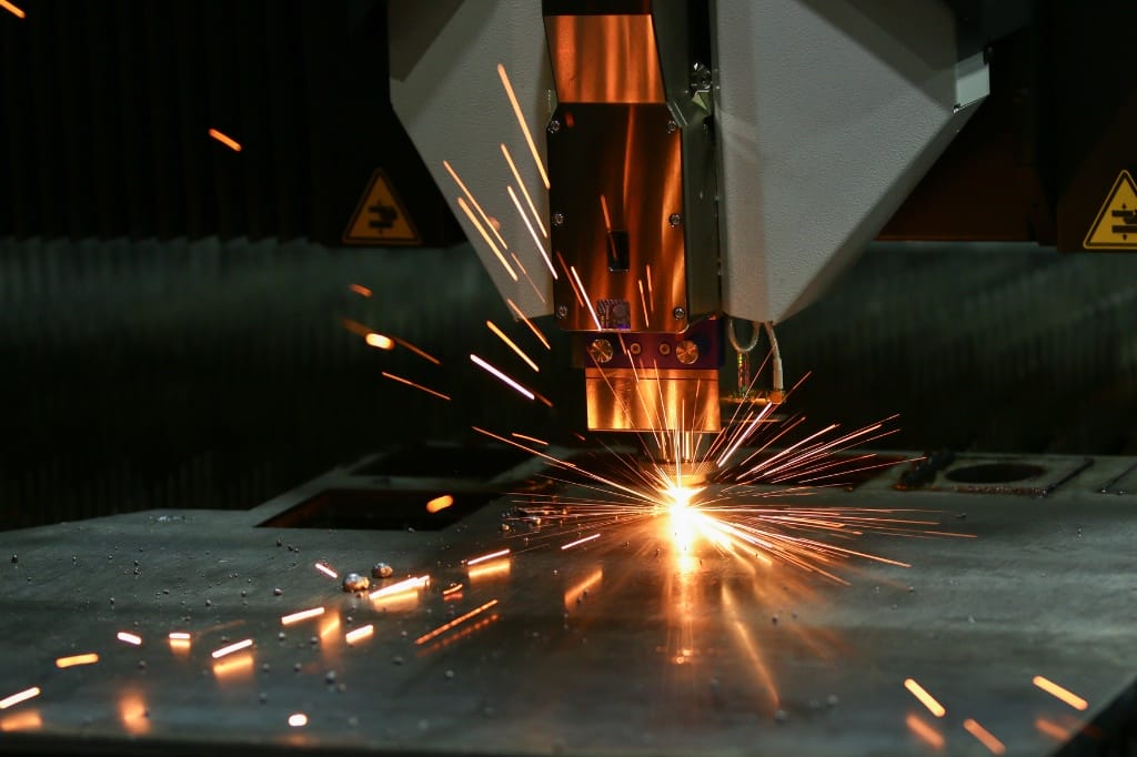 10 ways to cut stainless steel sheet