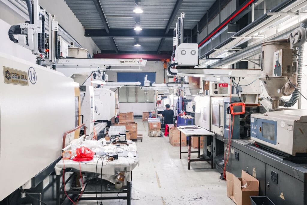plastic injection molding factory production floor