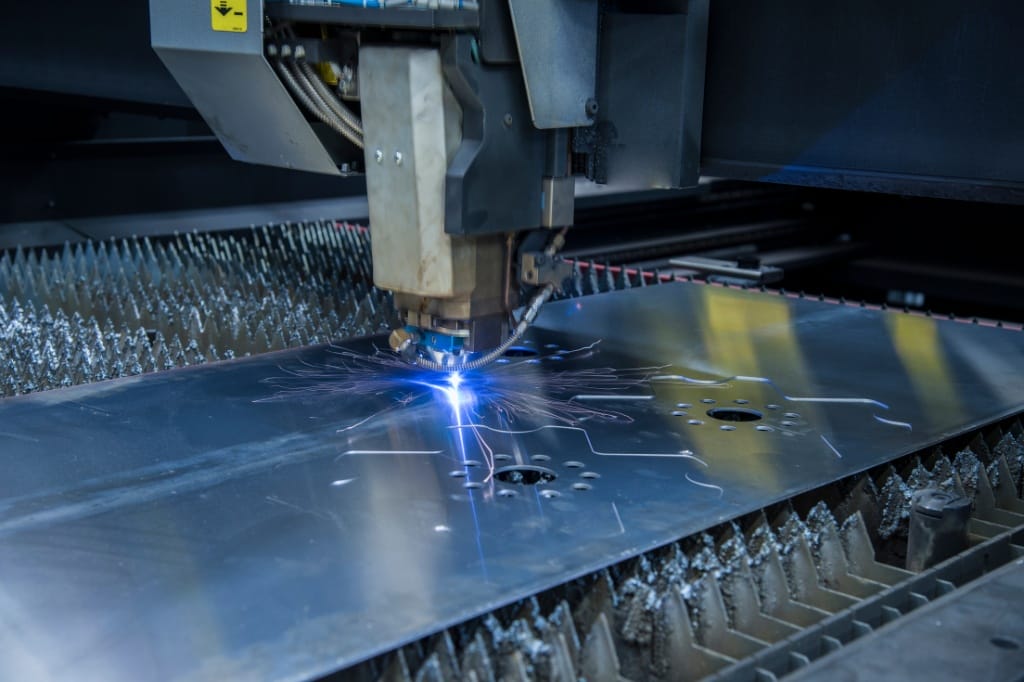 преимущества услуг по обработке крупных деталей на станках с ЧПУ